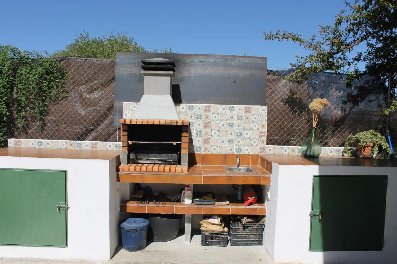 La Casa De La Abuela Guest House Setenil De Las Bodegas Exterior photo